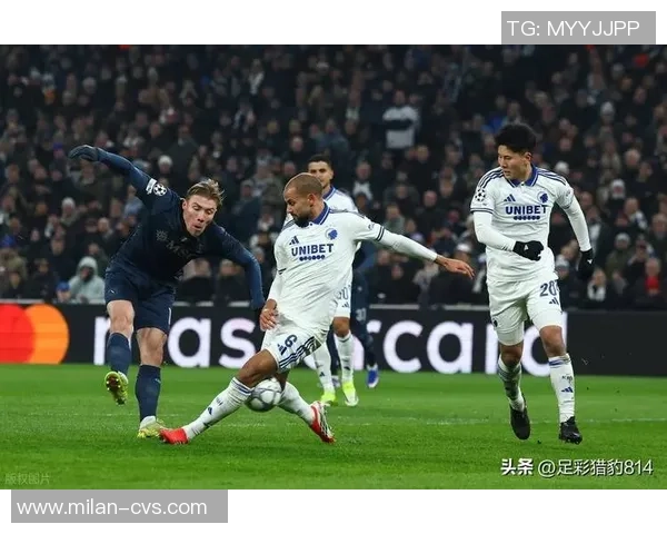 意甲焦点战那不勒斯与尤文图斯握手言和帽子戏法引发全场热议